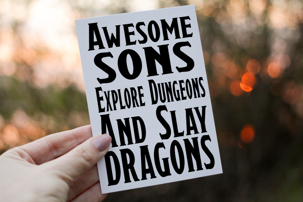 Cerdyn Pen-blwydd Mab Anhygoel Dungeons and Dragons