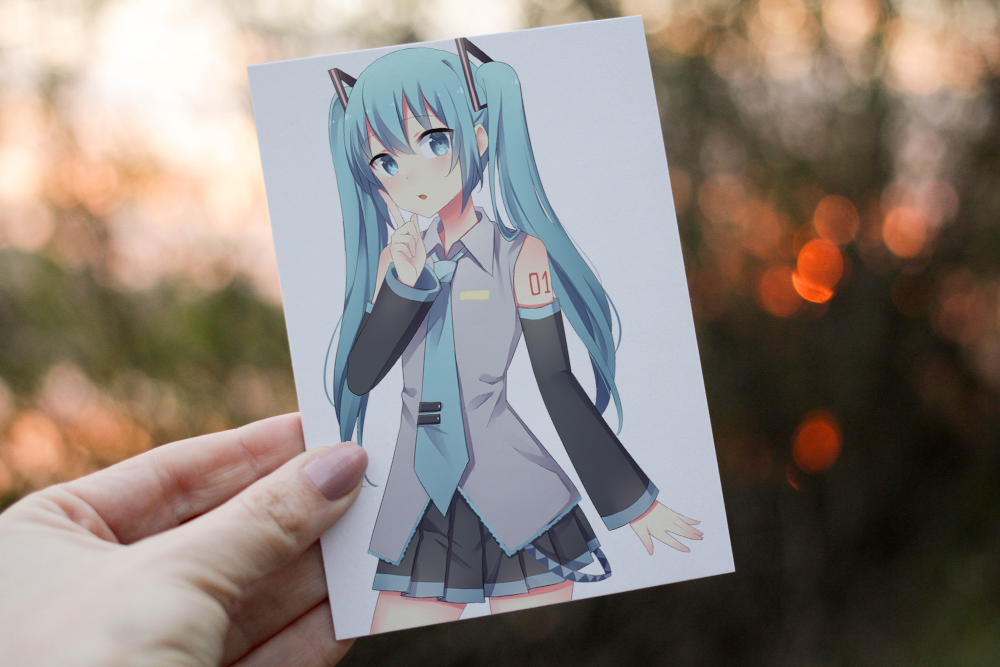 Cerdyn Pen-blwydd Anime Miku – Cymeriad yn Sefyll