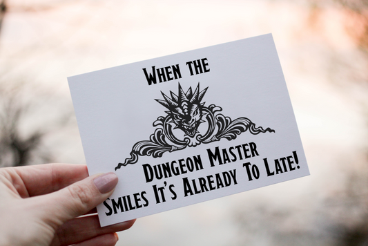 Cerdyn Pen-blwydd Dungeons and Dragons – Dungeon Master