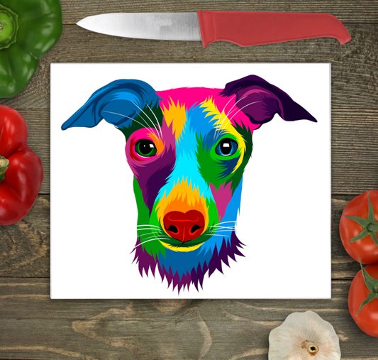 Bwrdd Torri Gwydr Ci Jack Russell ar wyneb gwaith cegin