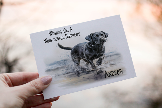 Cerdyn Pen-blwydd Labrador Du yn Rhedeg