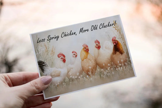 Cerdyn Pen-blwydd Cyw Iâr – Old Clucker