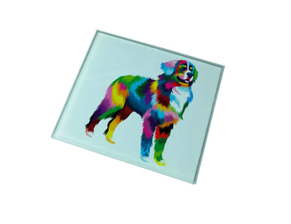 Gwaith celf ar fat diod gwydr yn dangos ci Bernese Mountain Dog lliwgar