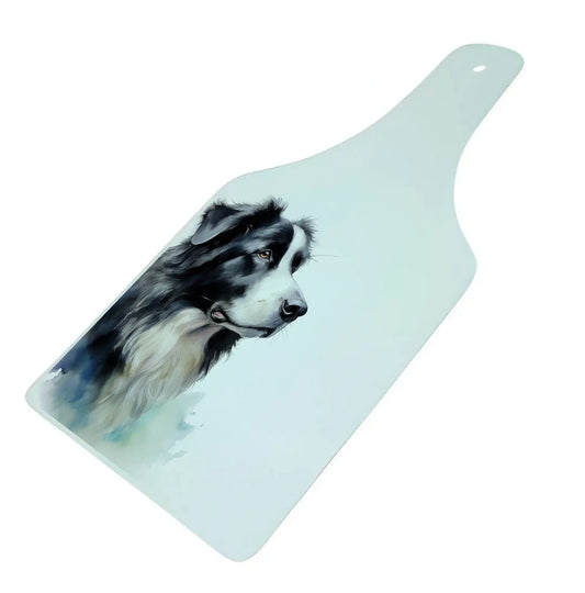 Bwrdd Torri Gwydr Siâp Potel – Ci Collie, yn dangos y dyluniad printiedig