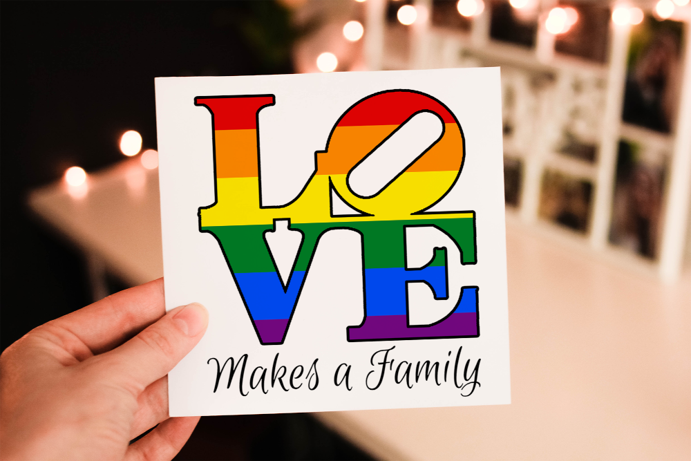 Cerdyn Mabwysiadu – Love Makes a Family