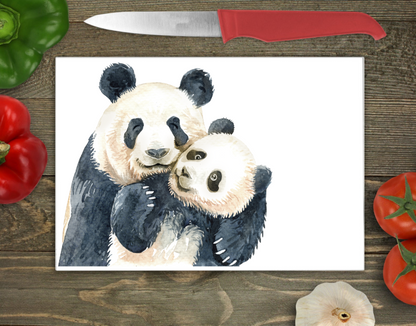 Bwrdd Torri Gwydr Panda a'i Gena ar wyneb gwaith cegin
