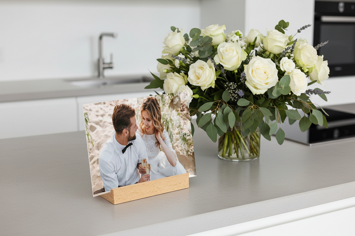 Glass Photo with Wooden Base 15cm x 20cm Glass Photo with Wooden Base 15cm x 20cm